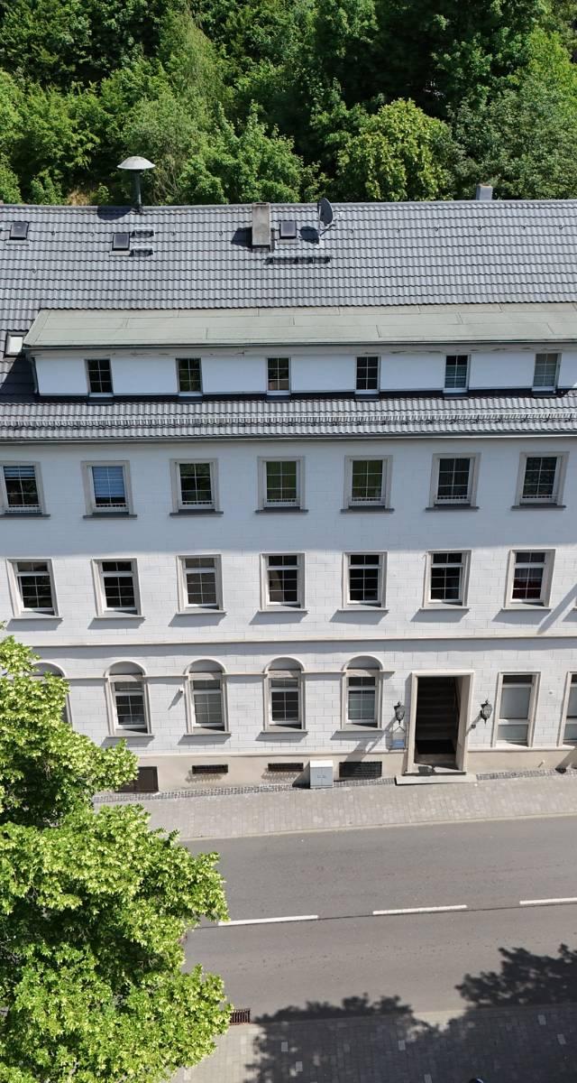 Wohn- und Geschäftshaus in Bad Schwalbach mit rund 81.000 € Jahresnettokaltmiete